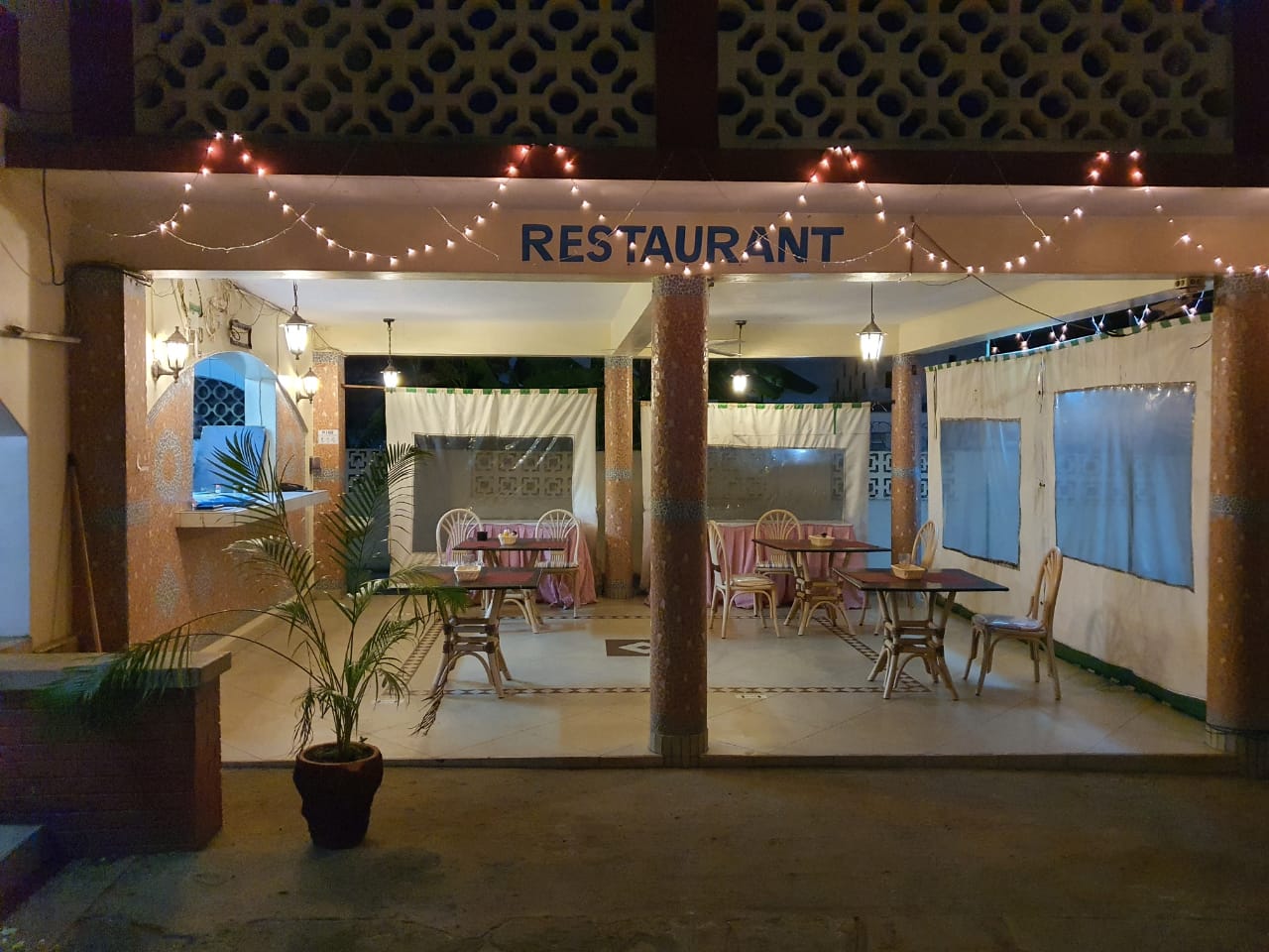 restaurant